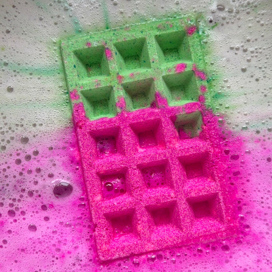 Bath Bomb - Watermelon Lemonade Waffle