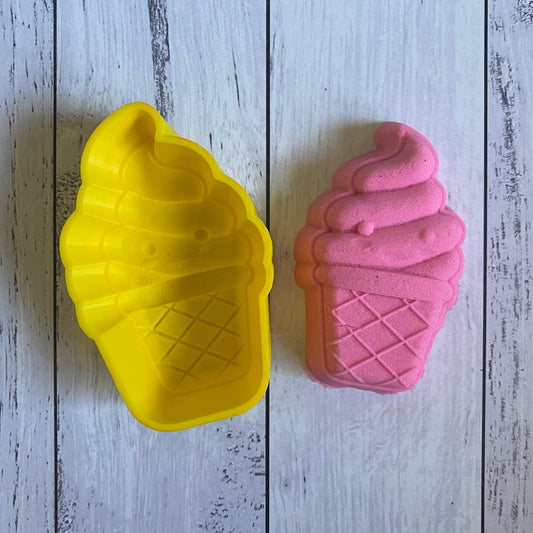 Bath Bomb Mould - Kawaii Soft Serve