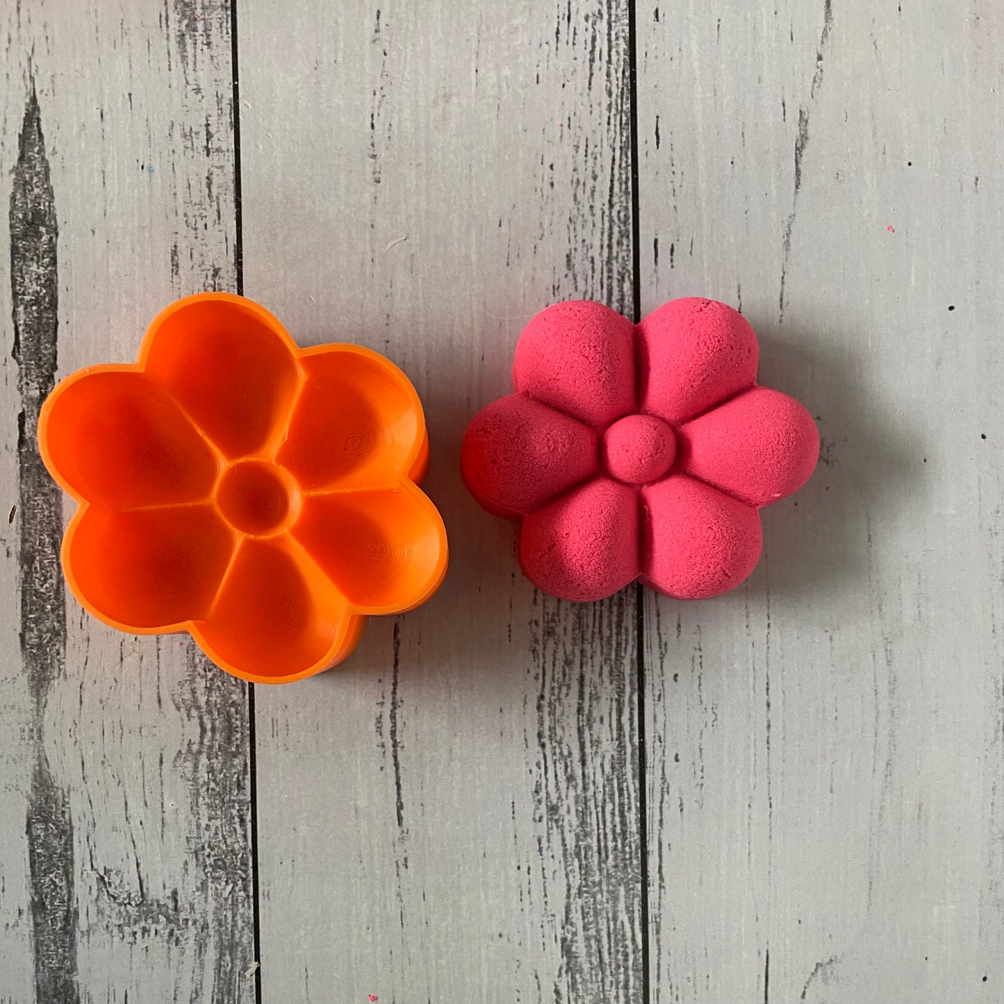 Bath Bomb Mould - Daisy (Round Top)